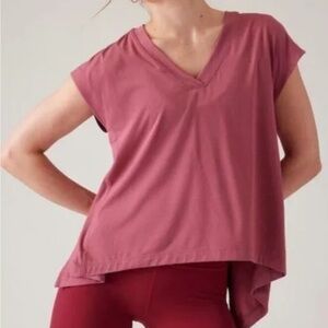 Athleta Essence Away From Body Tee Modal Shirt Size Medium Berry Rose Red Large